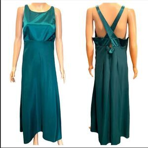 1001 Nights Green Crossed Back Straps Long Gown Size 18